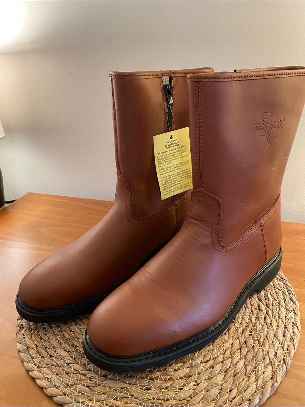 Men's Fin and Feather Leather Side Zip Sherpa Lined Brown Boots Size 12